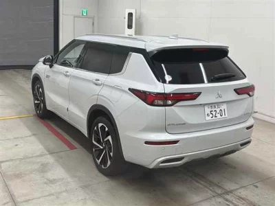 Mitsubishi OUTLANDER PHEV