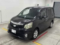Toyota NOAH лот № 30088 оценка 3.5  с аукциона в Японии 3