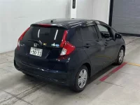 Honda FIT лот № 30086 оценка 3.5  с аукциона в Японии 4