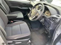 Toyota NOAH лот № 30098 оценка 4  с аукциона в Японии 2