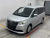 Toyota NOAH лот № 30098 оценка 4  с аукциона в Японии 3