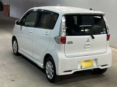 Mitsubishi EK CUSTOM