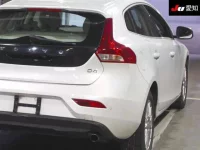 Volvo V40 лот № 30044 оценка 3.5  с аукциона в Японии 7