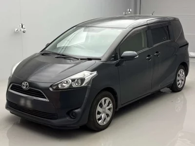 Toyota SIENTA  с аукциона в Японии