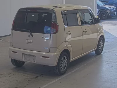 Suzuki MRWAGON