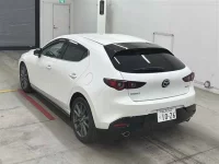 Mazda MAZDA3 лот № 30124 оценка 4.5  с аукциона в Японии 1