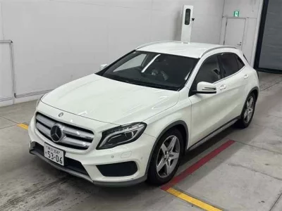 Mercedes-Benz GLA CLASS