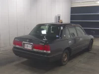 Toyota CROWN COMFORT лот № 2051 оценка R  с аукциона в Японии 4