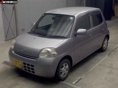 Daihatsu Esse