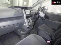 Toyota NOAH лот № 30117 оценка 3.5  с аукциона в Японии 2