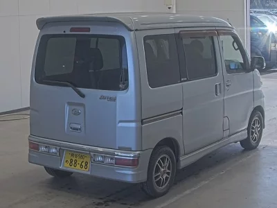 Daihatsu Atrai Wagon  с аукциона в Японии