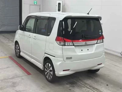 Mitsubishi DELICA D2