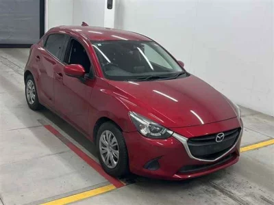 Mazda DEMIO  с аукциона в Японии