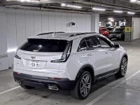 GM CADILLAC XT4 лот № 608 оценка 4.5  с аукциона в Японии 1