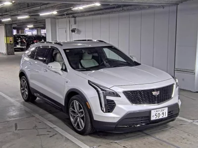 GM CADILLAC XT4  с аукциона в Японии