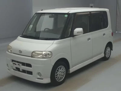 Daihatsu TANTO  с аукциона в Японии