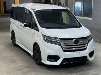 Honda STEP WAGON лот № 235 оценка R  с аукциона в Японии 3