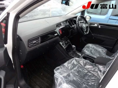 Volkswagen GOLF TOURAN