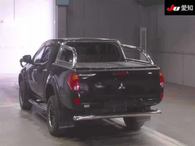 Mitsubishi TRITON