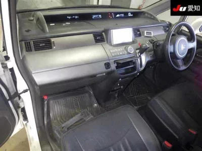 Honda STEP WAGON  с аукциона в Японии