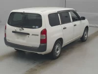 Toyota SUCCEED лот № 76007 оценка 4  с аукциона в Японии 1