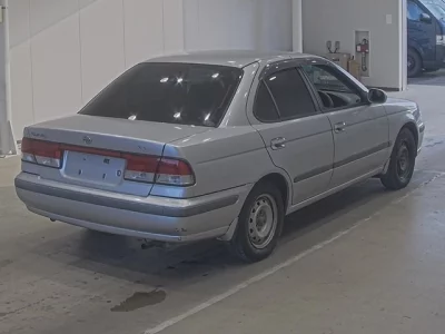 Nissan SUNNY