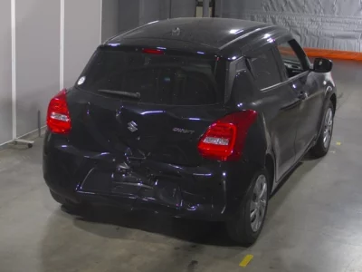 Suzuki SWIFT  с аукциона в Японии