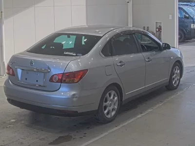 Nissan SYLPHY  с аукциона в Японии