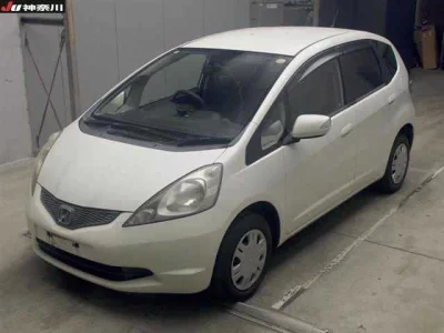 Honda FIT  с аукциона в Японии