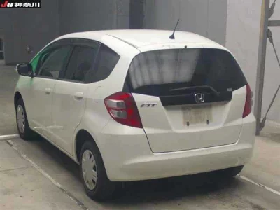 Honda FIT  с аукциона в Японии