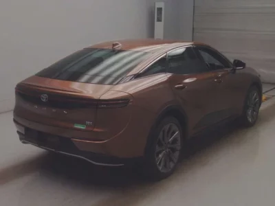 Toyota CROWN CROSSOVER