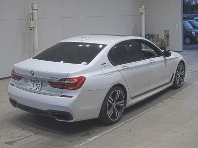 BMW 7-Series  с аукциона в Японии
