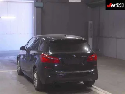 BMW 2-Series  с аукциона в Японии