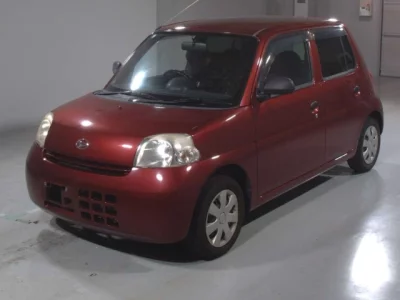 Daihatsu Esse