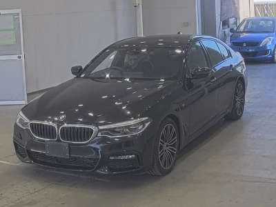 BMW 5-Series  с аукциона в Японии