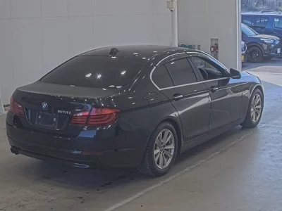 BMW 5-Series  с аукциона в Японии