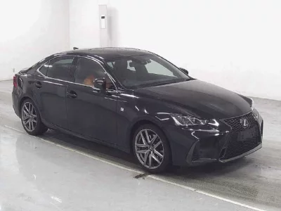 Lexus IS