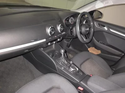 Volkswagen GOLF  с аукциона в Японии