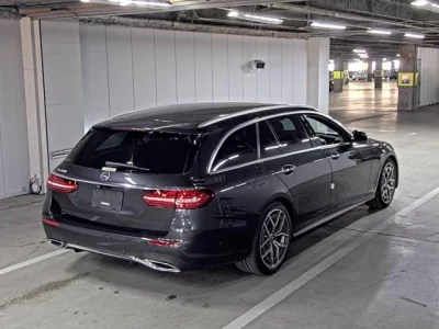 Mercedes-Benz E CLASS WAGON
