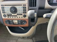 Nissan SERENA лот № 1762 оценка 4  с аукциона в Японии 4