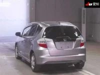 Honda FIT лот № 30316 оценка 3.5  с аукциона в Японии 1