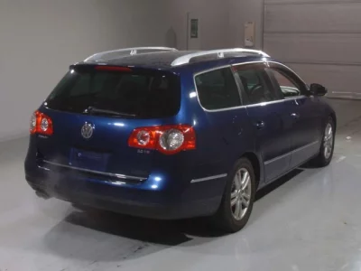 Volkswagen PASSAT VARIANT  с аукциона в Японии