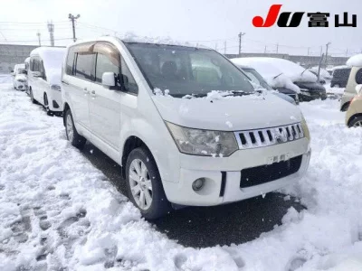 Mitsubishi DELICA D5
