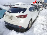 Mazda AXELA лот № 1006 оценка 3.5  с аукциона в Японии 4