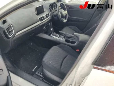 Mazda AXELA  с аукциона в Японии