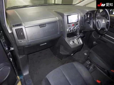 Mitsubishi DELICA D5