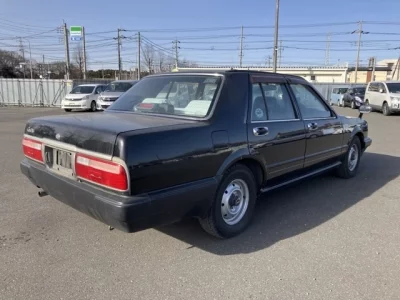 Nissan CEDRIC