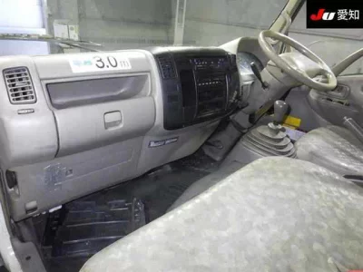 Hino DUTRO  с аукциона в Японии