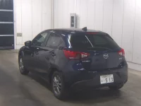 Mazda DEMIO лот № 3020 оценка R  с аукциона в Японии 1