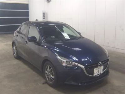 Mazda DEMIO  с аукциона в Японии